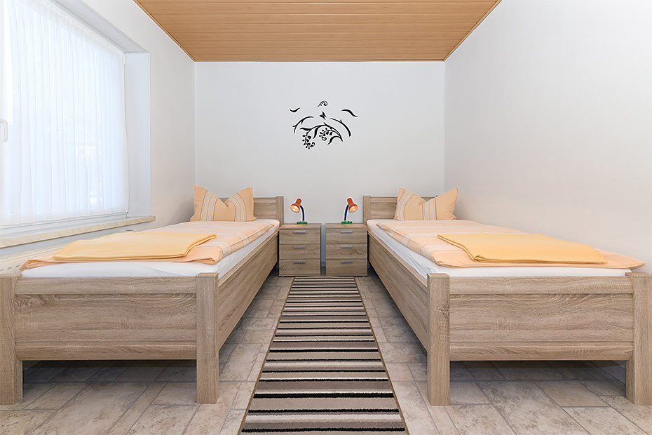 Ferienwohnung 1 - Schlafzimmer 2/Kinderzimmer