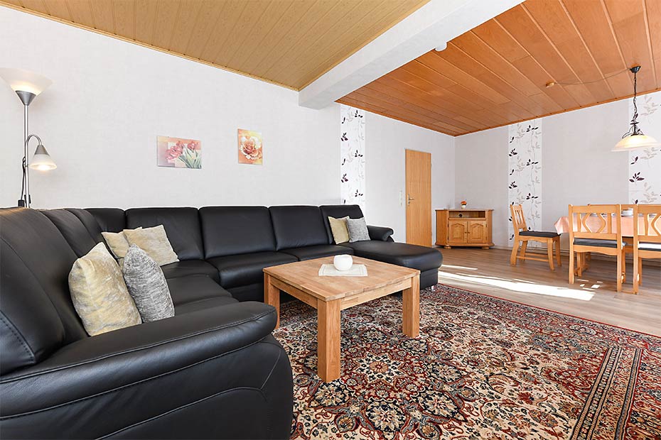 Ferienwohnung 1 - Wohnzimmer