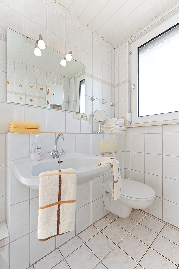 Ferienwohnung 2 - Badezimmer