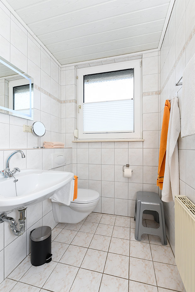 Ferienwohnung 3 - Badezimmer