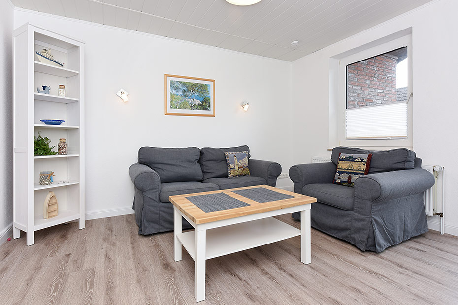 Ferienwohnung 5 - Wohnzimmer mit integriertem Küchenbereich