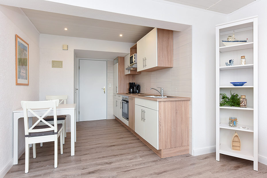 Ferienwohnung 5 - Wohnzimmer mit integriertem Küchenbereich