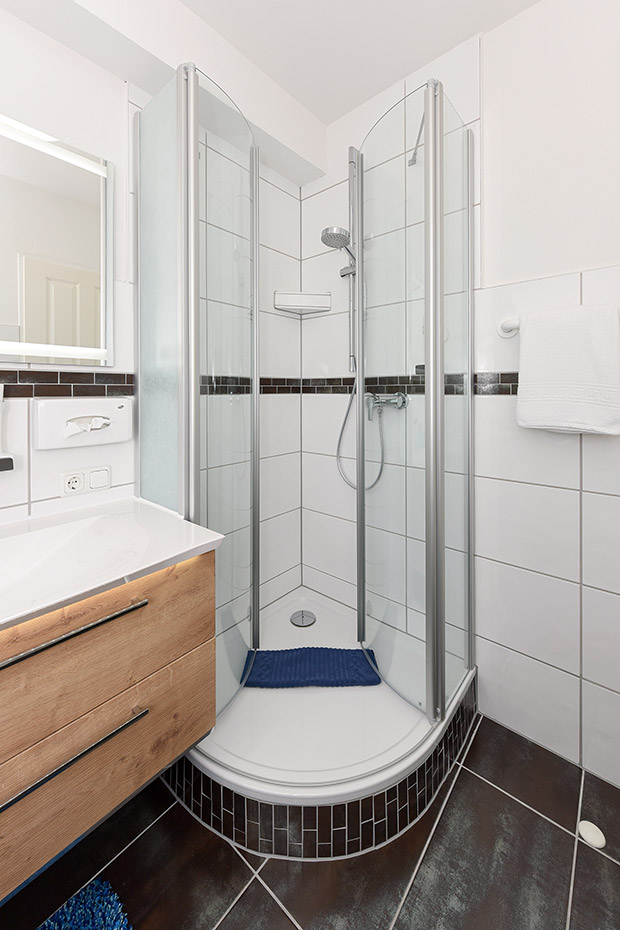 Ferienwohnung „Möwe 2“ - Badezimmer