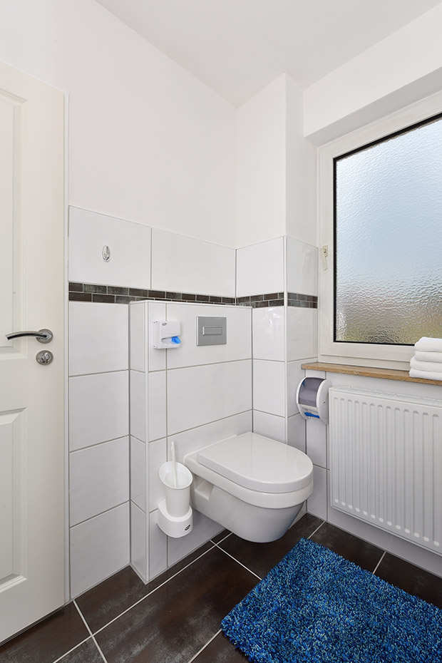 Ferienwohnung „Möwe 2“ - Badezimmer