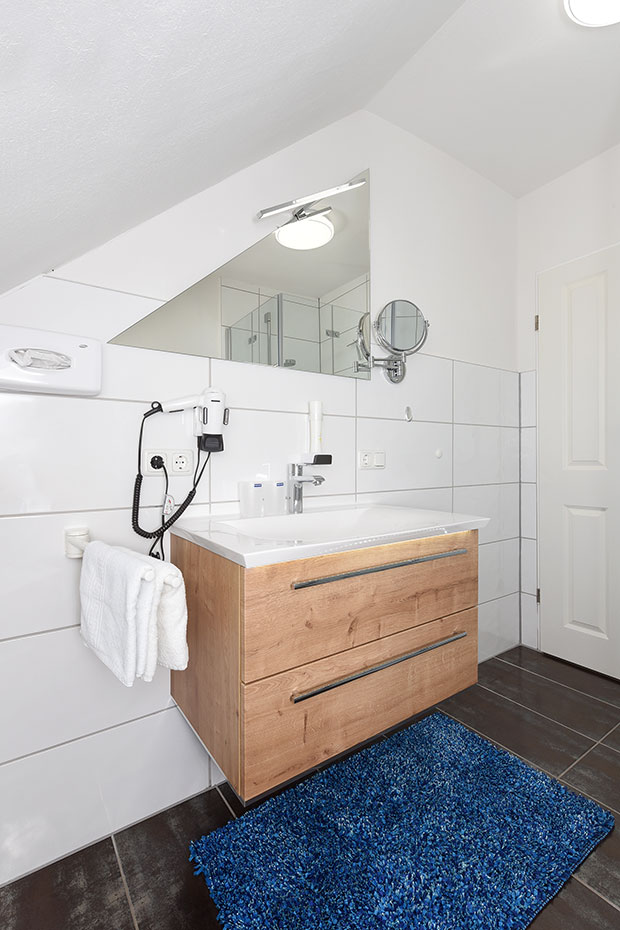 Ferienwohnung „Möwe 4“ - Badezimmer