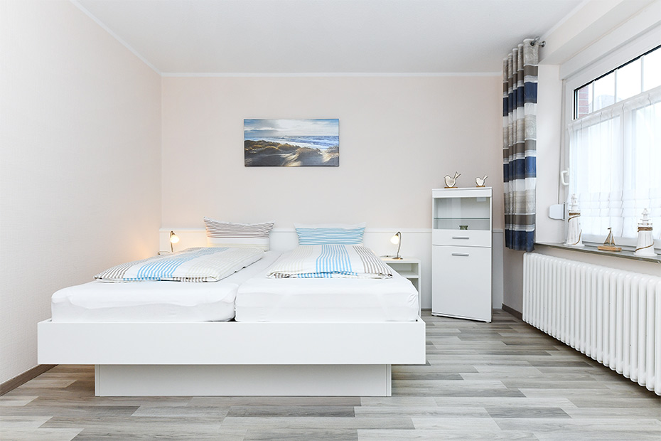 Apartment 15 - Wohn- und Schlafraum mit räumlich abgeteiltem Küchenbereich