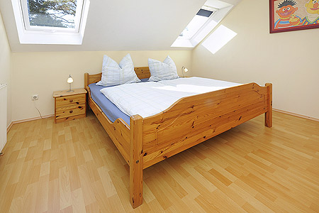 Ferienwohnung „Südseite, links“ - Schlafzimmer 2