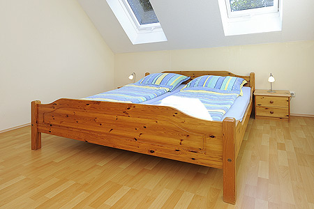 Ferienwohnung „Südseite, links“ - Schlafzimmer 1