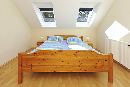 Ferienwohnung „Südseite, links“ - Schlafzimmer 1