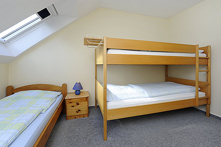 Ferienwohnung „Südseite, mitte“ - Schlafzimmer 2/Kinderzimmer