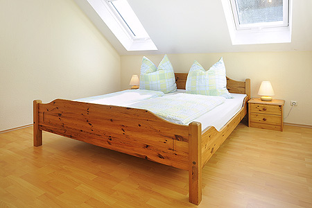 Ferienwohnung „Südseite, rechts“ - Schlafzimmer 1