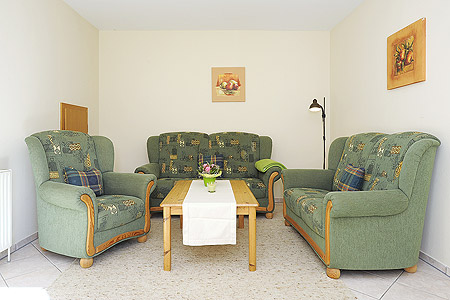 Ferienwohnung „Südseite, rechts“ - Wohnzimmer