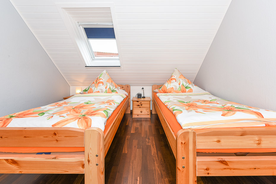 Ferienhaus „Sonny“ - Schlafzimmer 2/Kinderzimmer