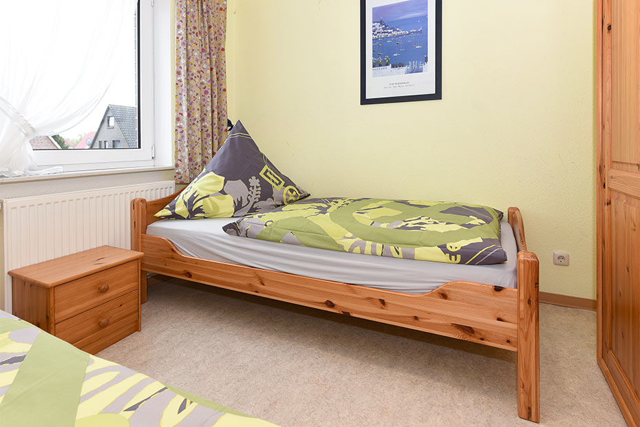 Ferienhaus „Oliver“ - Schlafzimmer 2/Kinderzimmer