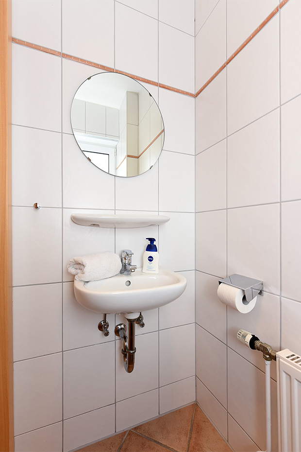 Ferienhaus „Oliver“ - separates zweites WC