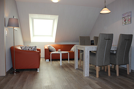 Ferienwohnung „Osten“ - Wohn- und Esszimmer