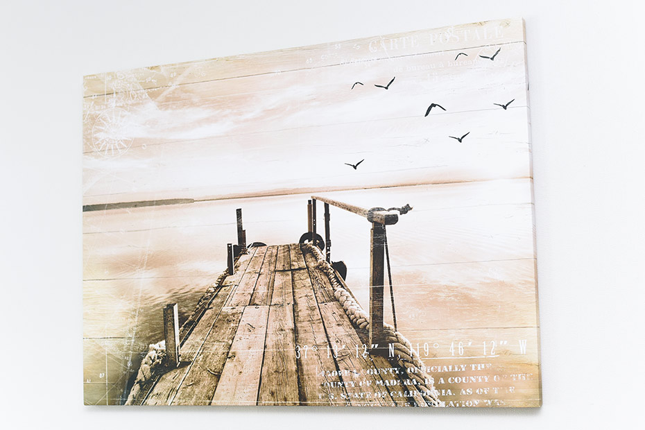 Ferienwohnung „Westen“ - Wohnzimmer mit integriertem Küchenbereich