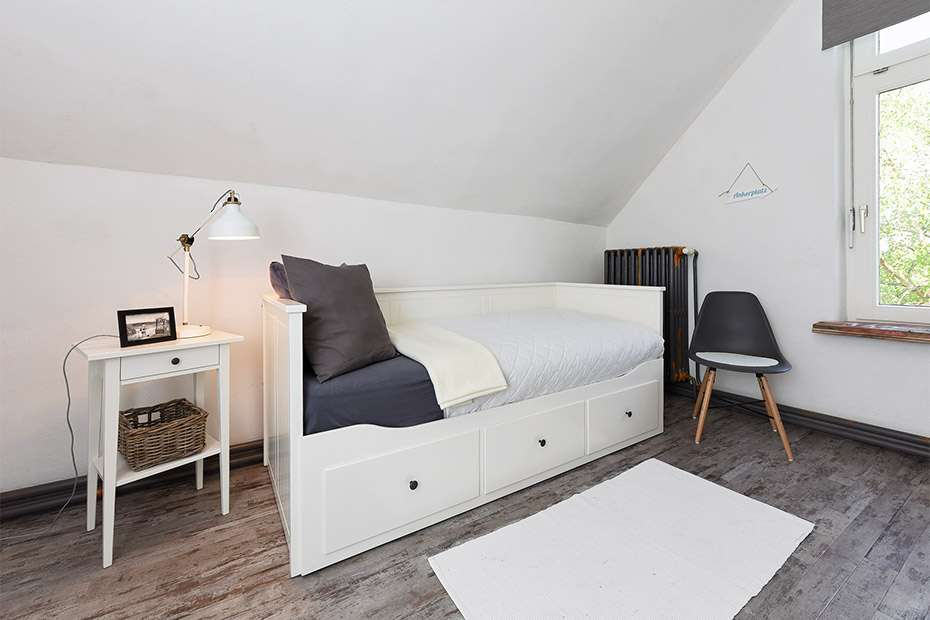 Ferienwohnung „Liegeplatz #2“ - Schlafzimmer 2/Kinderzimmer