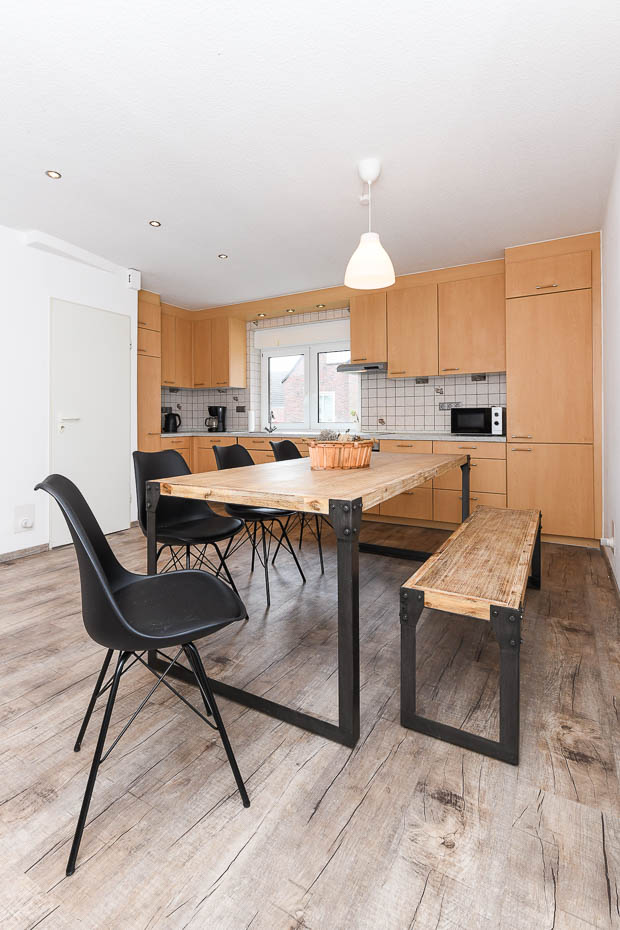 Ferienwohnung 1 - Küche mit Esstisch