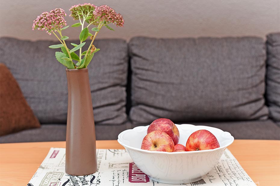 Ferienwohnung „Seewind“ - Wohnzimmer mit integriertem Küchenbereich