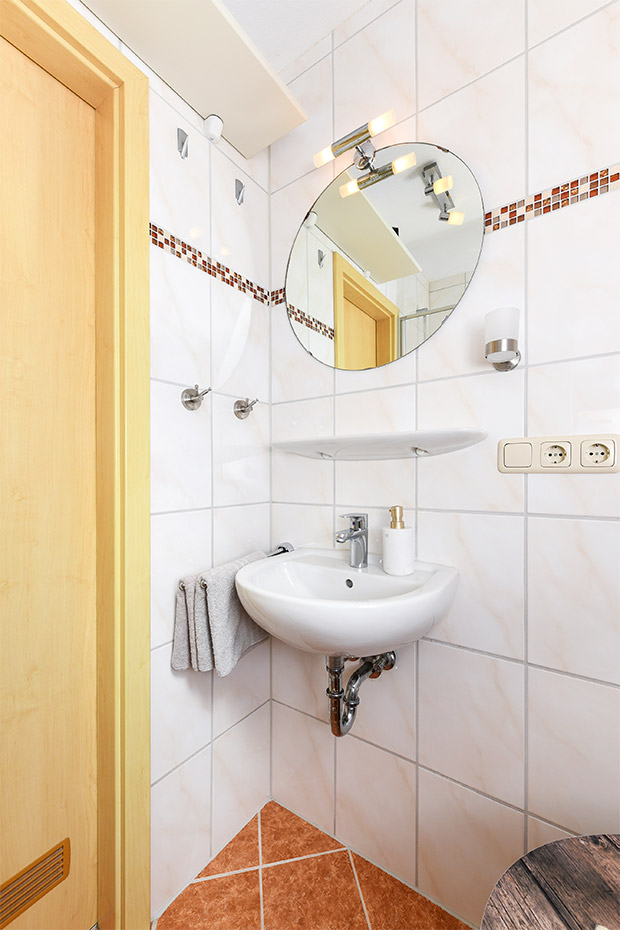 Ferienhaus „NordseeNest“ - Badezimmer