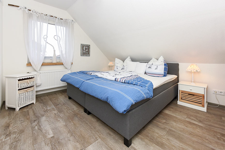Ferienwohnung „Steuerbord“ - Schlafzimmer