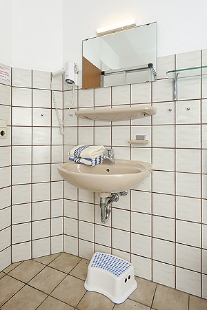 Ferienwohnung „Strandkorb“ - Badezimmer