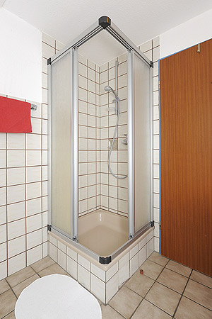 Ferienwohnung „Wattwurm“ - Badezimmer