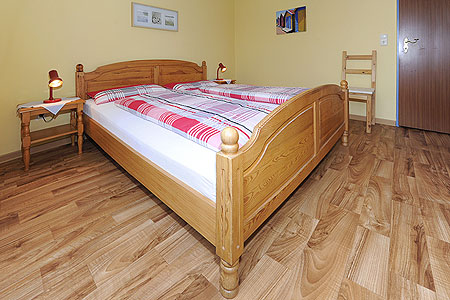 Ferienwohnung „Wattwurm“ - Schlafzimmer 1