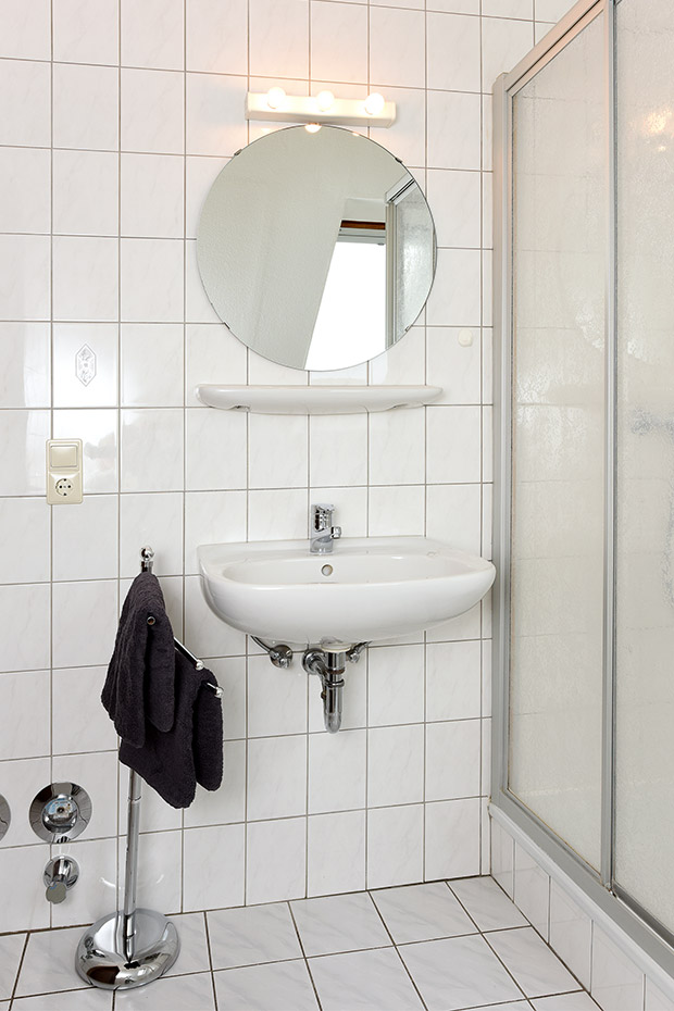 Ferienwohnung „Steuerbord“ - Badezimmer