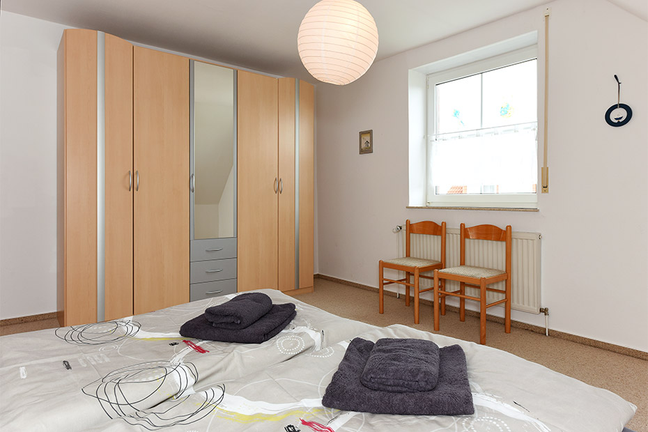Ferienwohnung „Steuerbord“ - Schlafzimmer 2