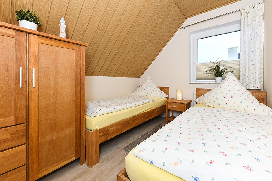 Ferienwohnung „Baltrum“ - Schlafzimmer 2/Kinderzimmer