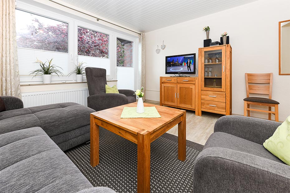 Ferienwohnung „Baltrum“ - Wohnraum mit separatem Küchenteil bei offener Raumgestaltung