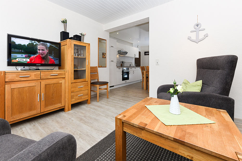 Ferienwohnung „Baltrum“ - Wohnraum mit separatem Küchenteil bei offener Raumgestaltung