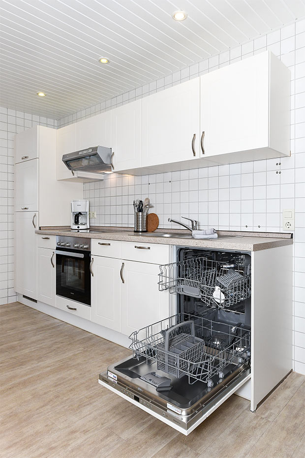 Ferienwohnung „Baltrum“ - Wohnraum mit separatem Küchenteil bei offener Raumgestaltung