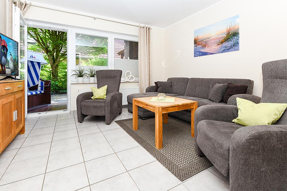 Ferienwohnung „Norderney“ - Wohnraum mit separatem Küchenteil bei offener Raumgestaltung