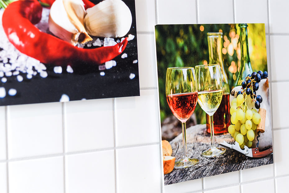 Ferienwohnung „Spiekeroog“ - Wohnraum mit separatem Küchenteil bei offener Raumgestaltung