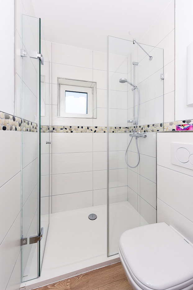 Ferienhaus „Fries am Yachthafen“ - Badezimmer im Erdgeschoss