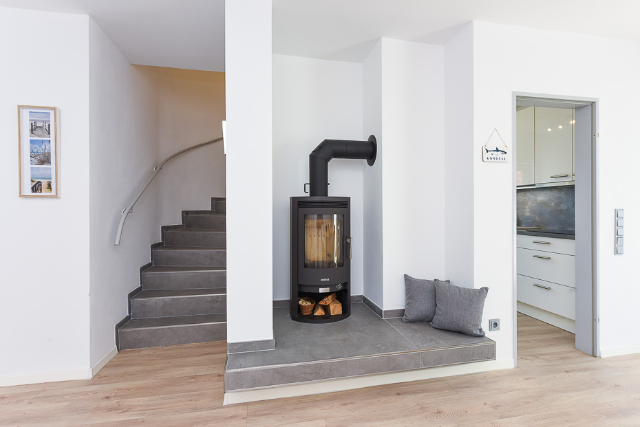 Ferienhaus „Fries am Yachthafen“ - Wohnzimmer mit Essbereich