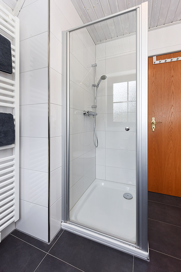 Ferienhaus „Lüder“ - Badezimmer