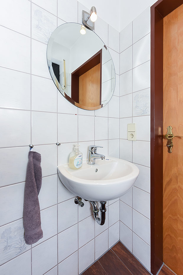 Ferienhaus „Lüder“ - separates zweites WC