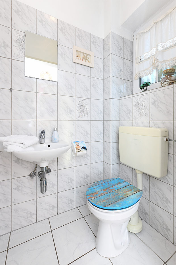 Ferienhaus „Dat Krebs Huus“ - separates zweites WC