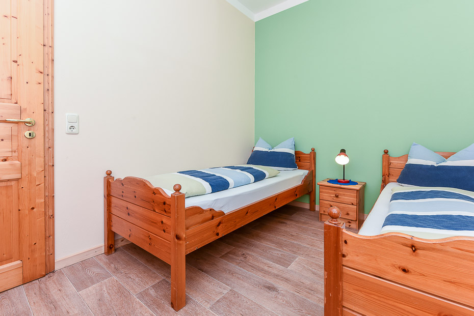 Ferienwohnung „West“ - Schlafzimmer 2/Kinderzimmer