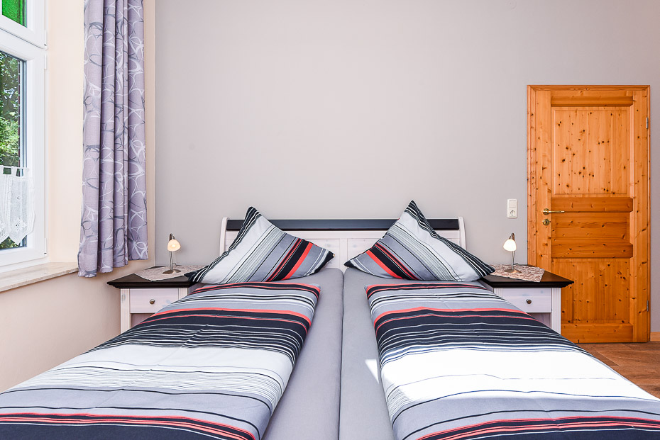 Ferienwohnung „West“ - Schlafzimmer 1