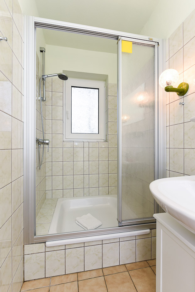 Ferienwohnung „Unten“ - Badezimmer