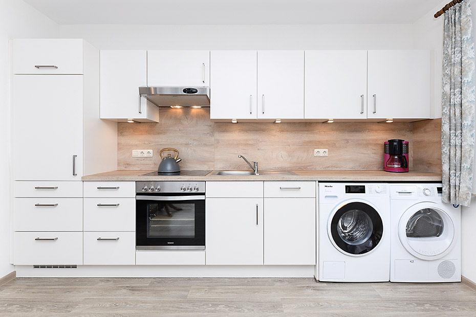 Ferienwohnung „Unten“ - Wohnzimmer mit integriertem Küchenbereich