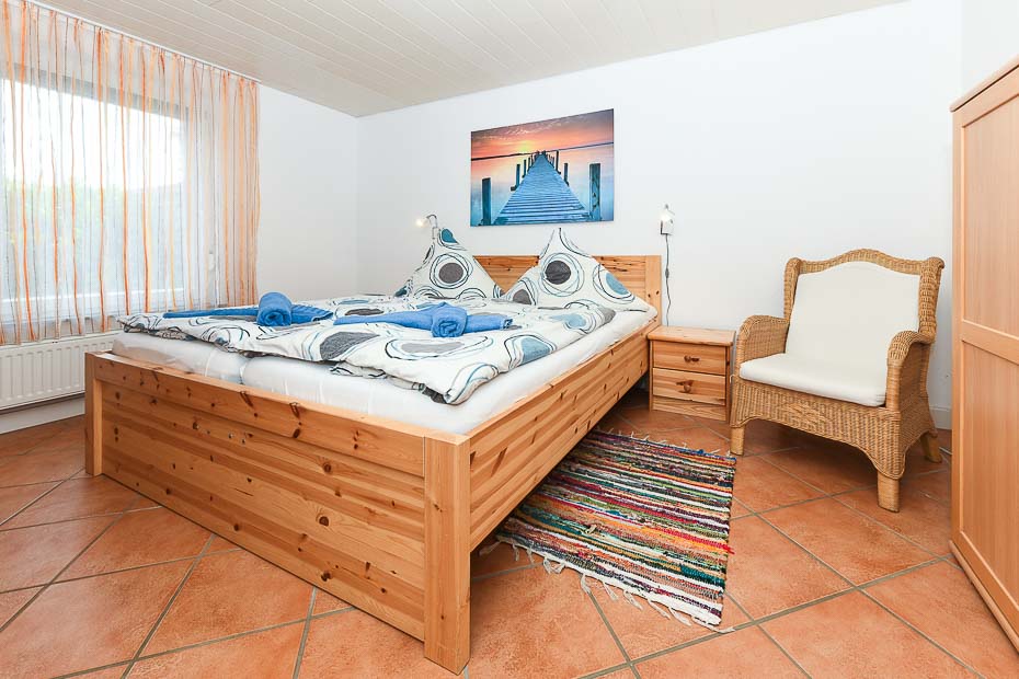 Ferienhaus „Am Deich“ - Schlafzimmer 1