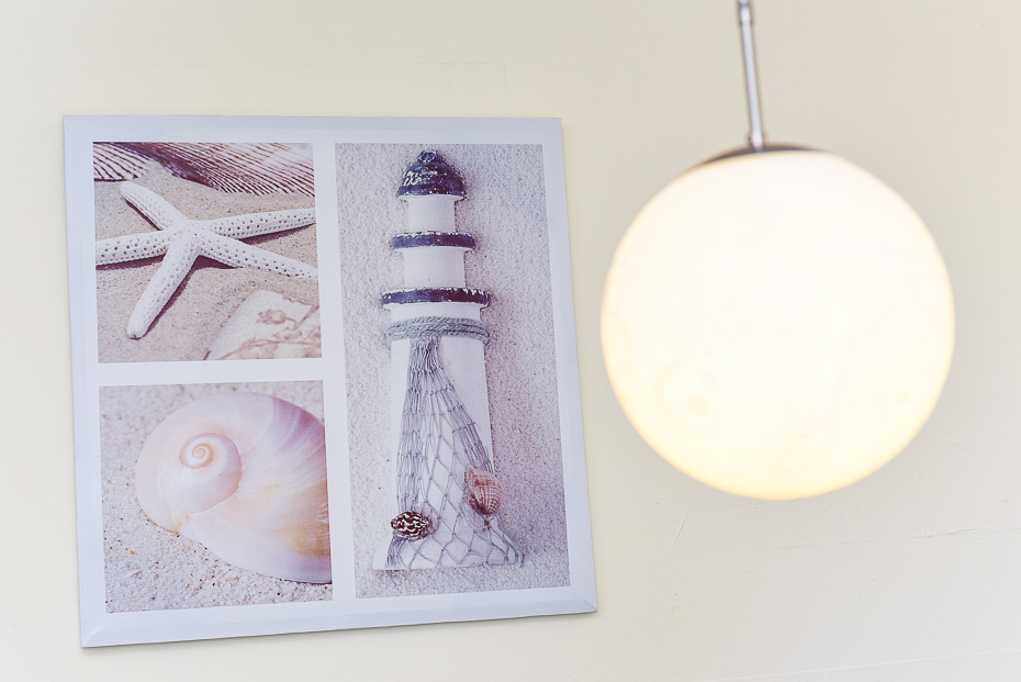 Ferienhaus „Nordseemuschel“ - Wohnzimmer mit integriertem Küchenbereich