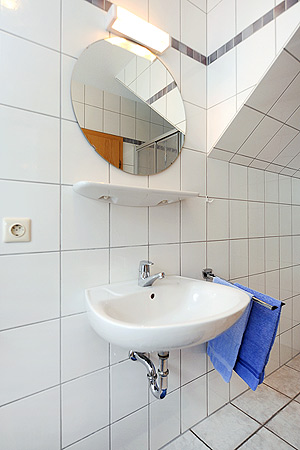 Ferienwohnung 2 - Badezimmer