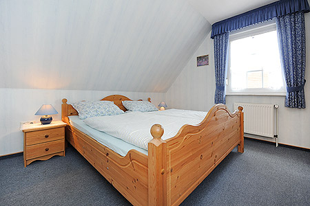 Ferienwohnung 4 - Schlafzimmer 1